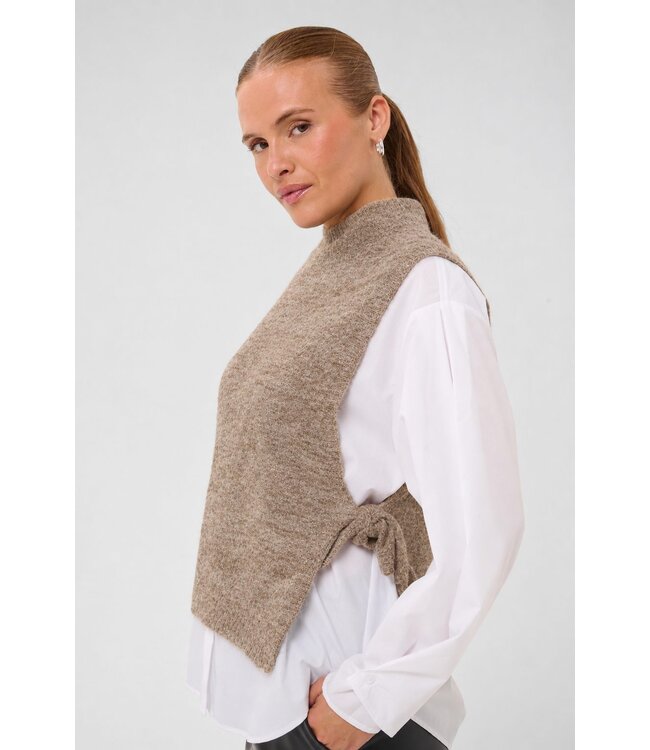 KAFFE KAmartine Knit Vest Desert Taupe Melange – Gebreid damesvest met strikdetails