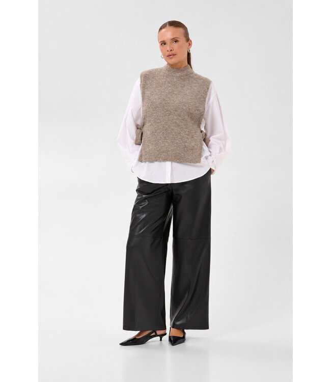 KAFFE KAmartine Knit Vest Desert Taupe Melange – Gebreid damesvest met strikdetails