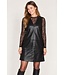 Freequent FQVEGGY Dress Black – Zwarte mouwloze lederlook jurk met V-hals