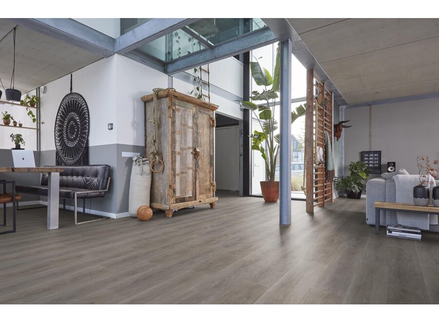 Parramatta click SRC grey oak
