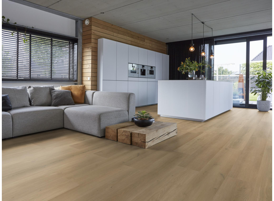 Greenwich click SRC warm oak
