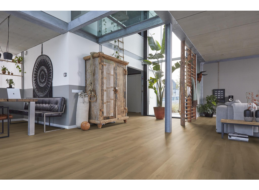 Greenwich click SRC warm oak