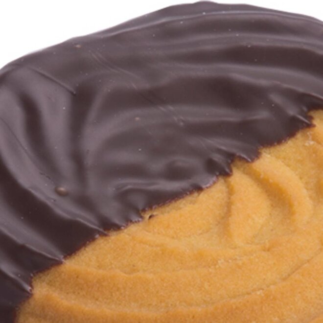 Grote roomboterspritsen met chocolade