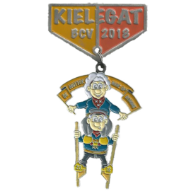 Officiële Kielegat® medaille 2018 motto "Ge motter mar op komme"
