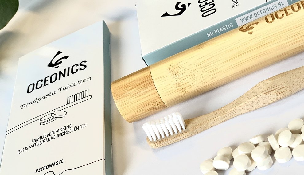 THE PLASTIC FREE TOOTHPASTE SMILE