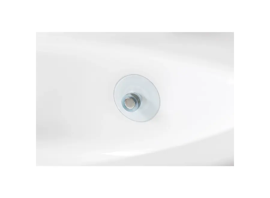Magnetic soap dish
