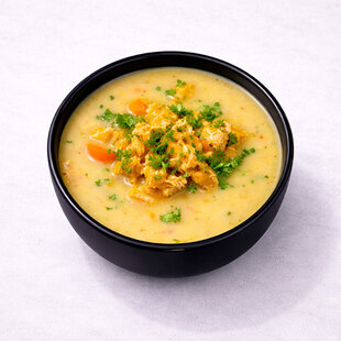 Aziatische Kerrie Soep met Kip