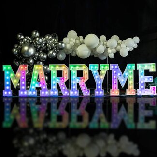 Lichtgevende Letters Marry Me - 22 cm - RGB Met Afstandsbediening