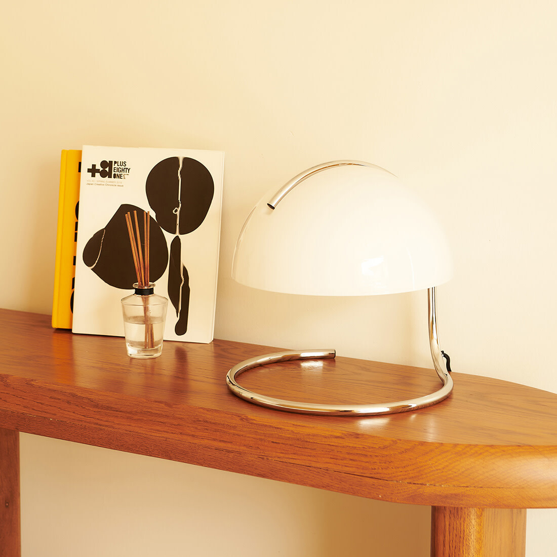 Kin Design Tischleuchte Esme weiss