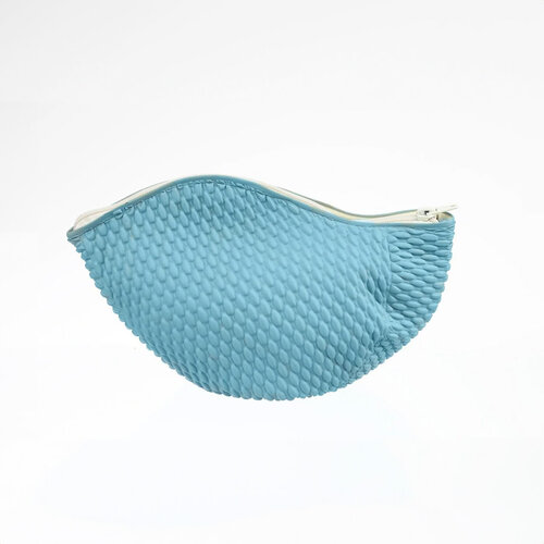 Kosmetiktasche «swim bag» hellblau