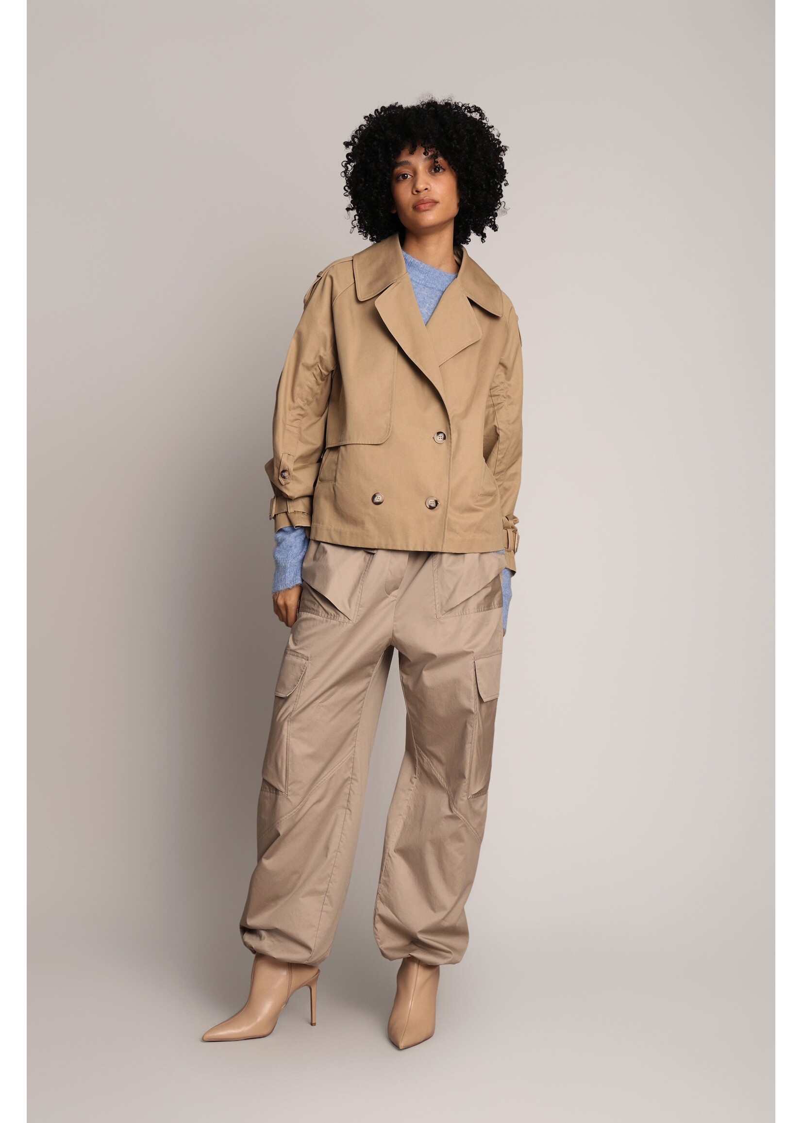 SHORT TRENCH