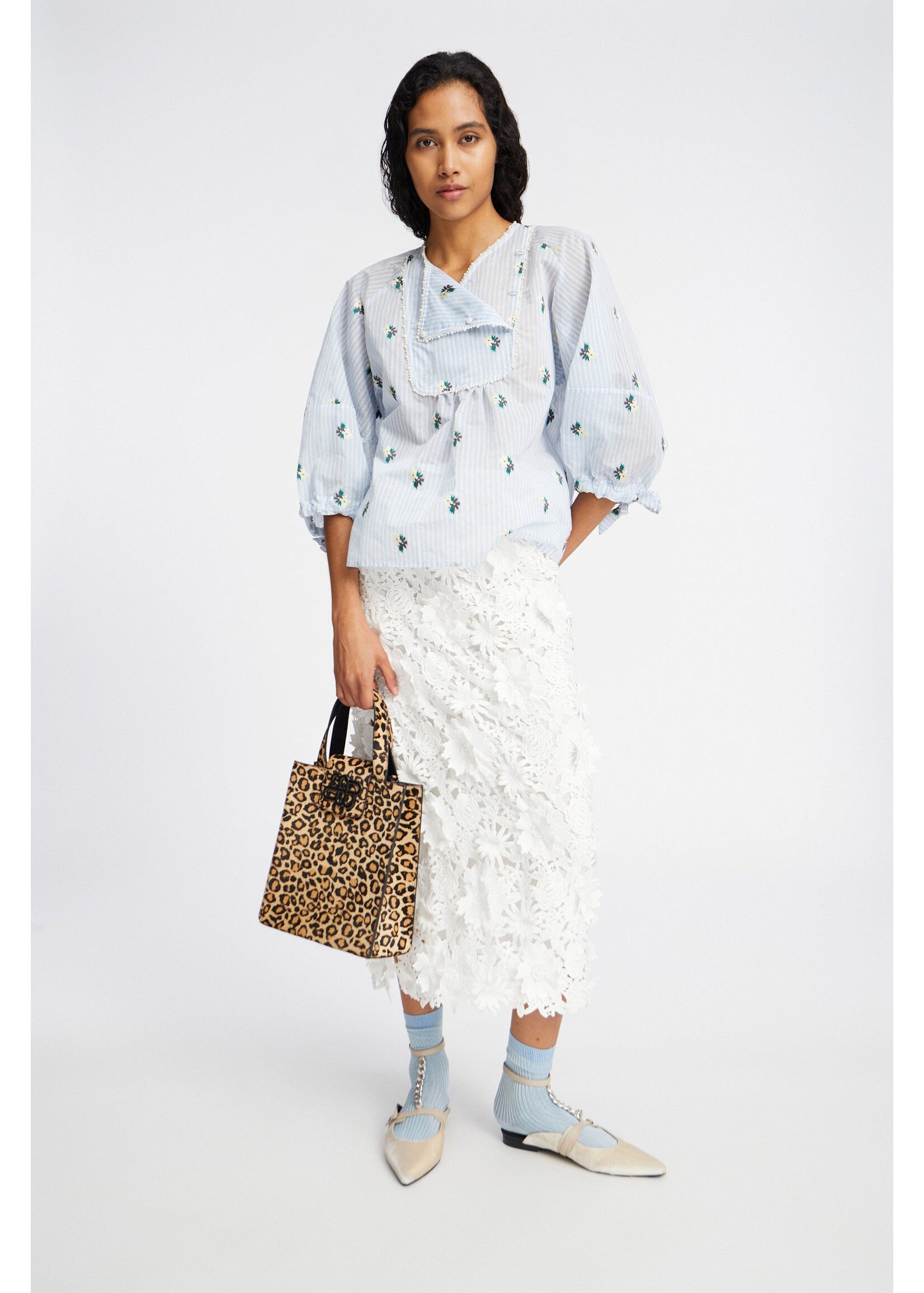 FLORAL BLOUSE