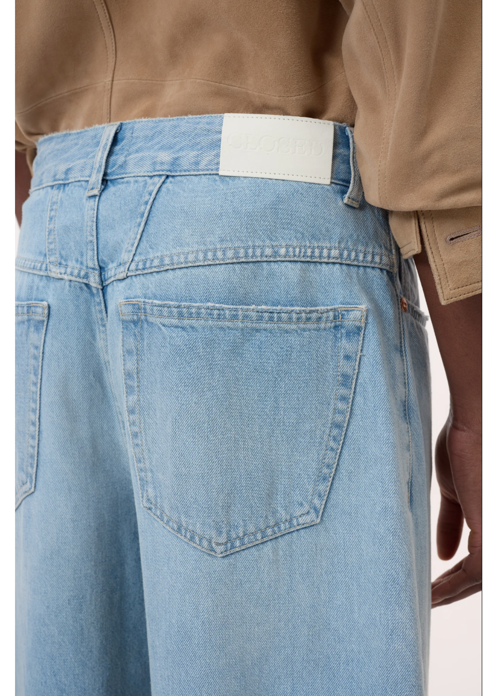 BARREL JEANS