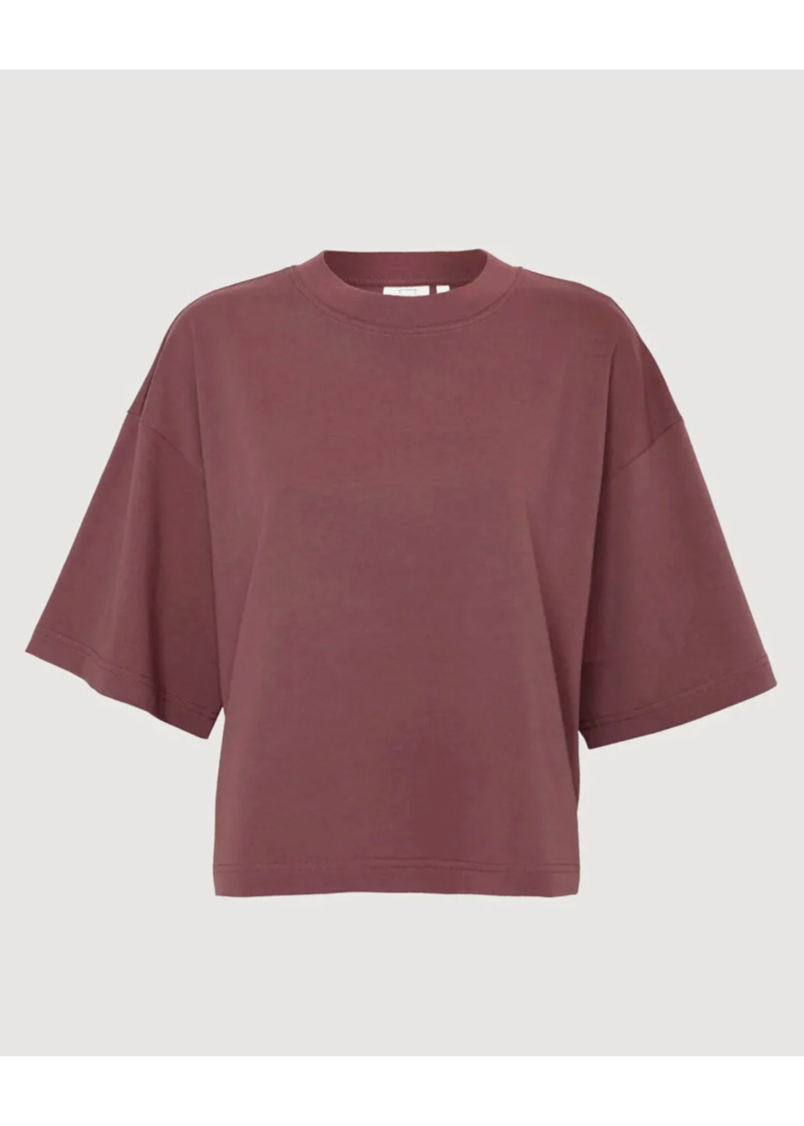 OVERSIZED TSHIRT