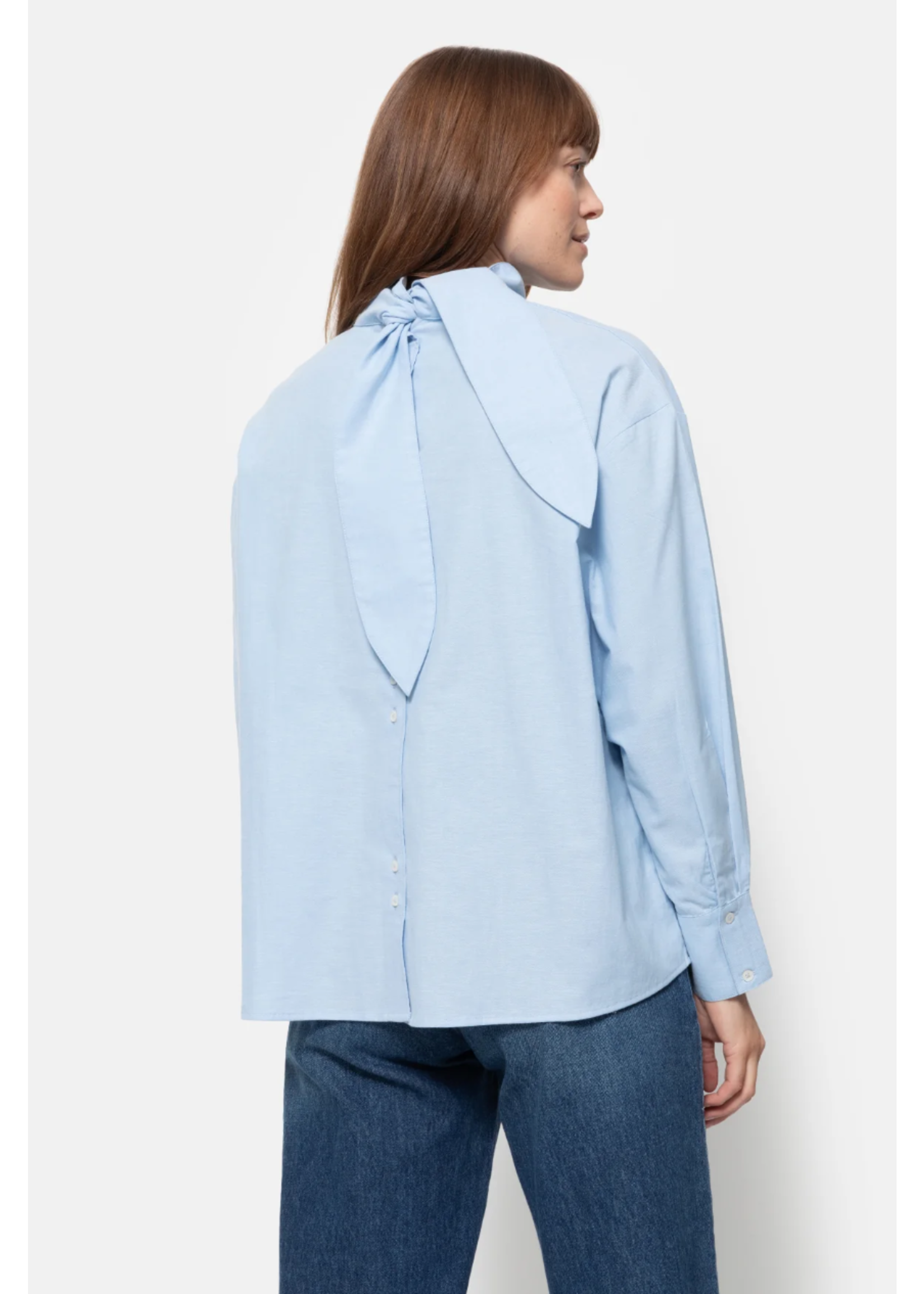 DETAILED BLOUSE
