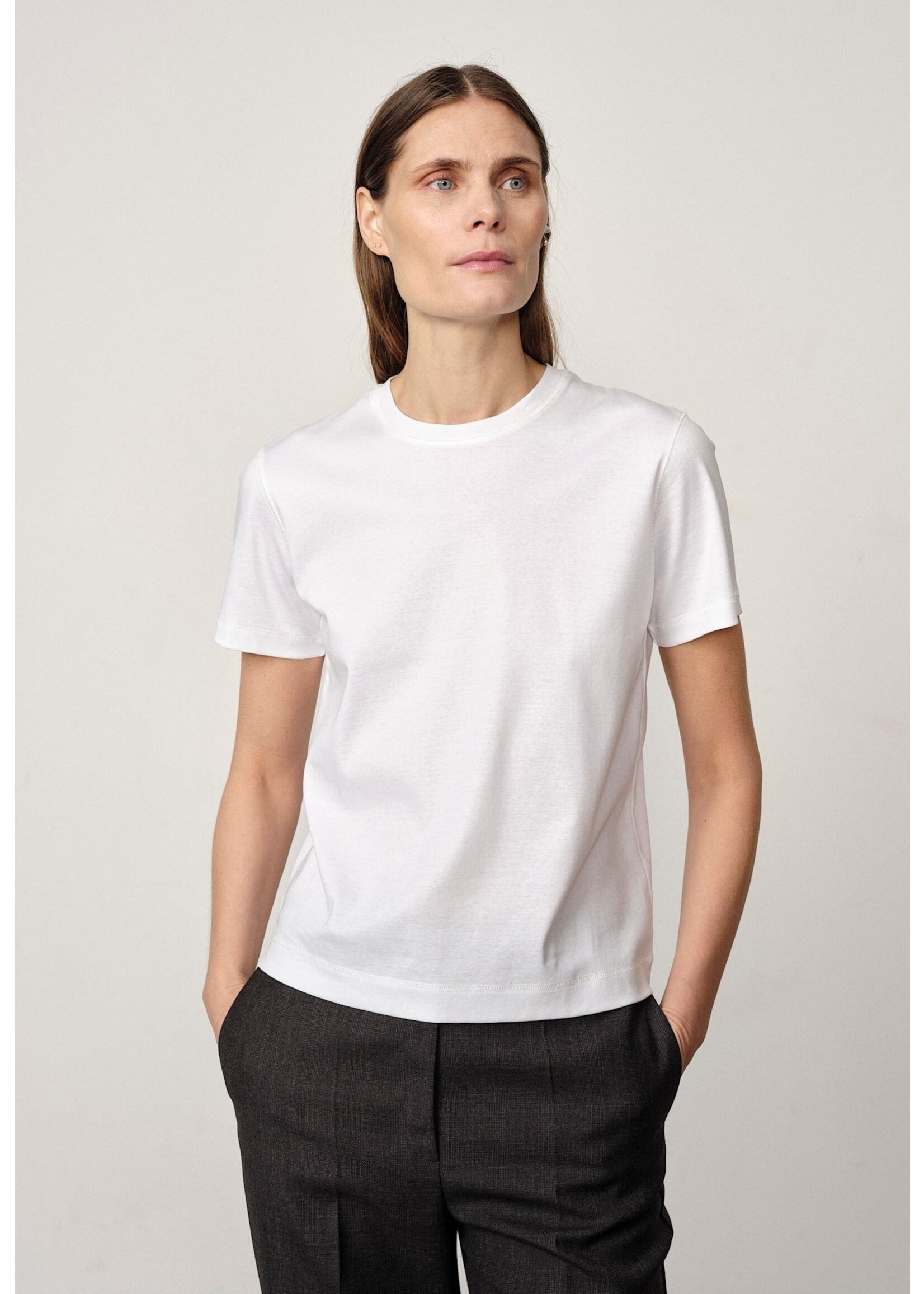 BASIC TEE