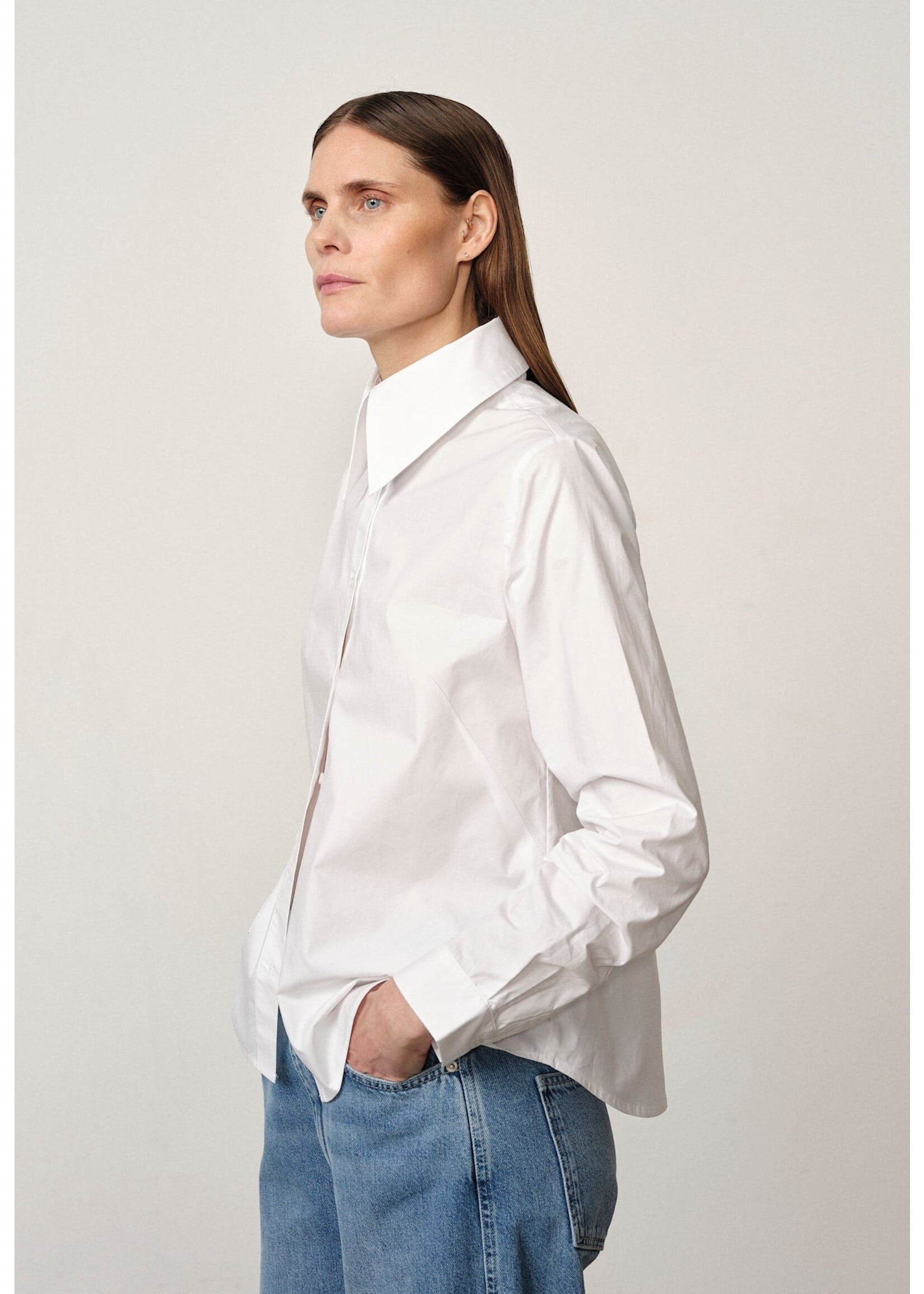 BIG COLLAR SHIRT