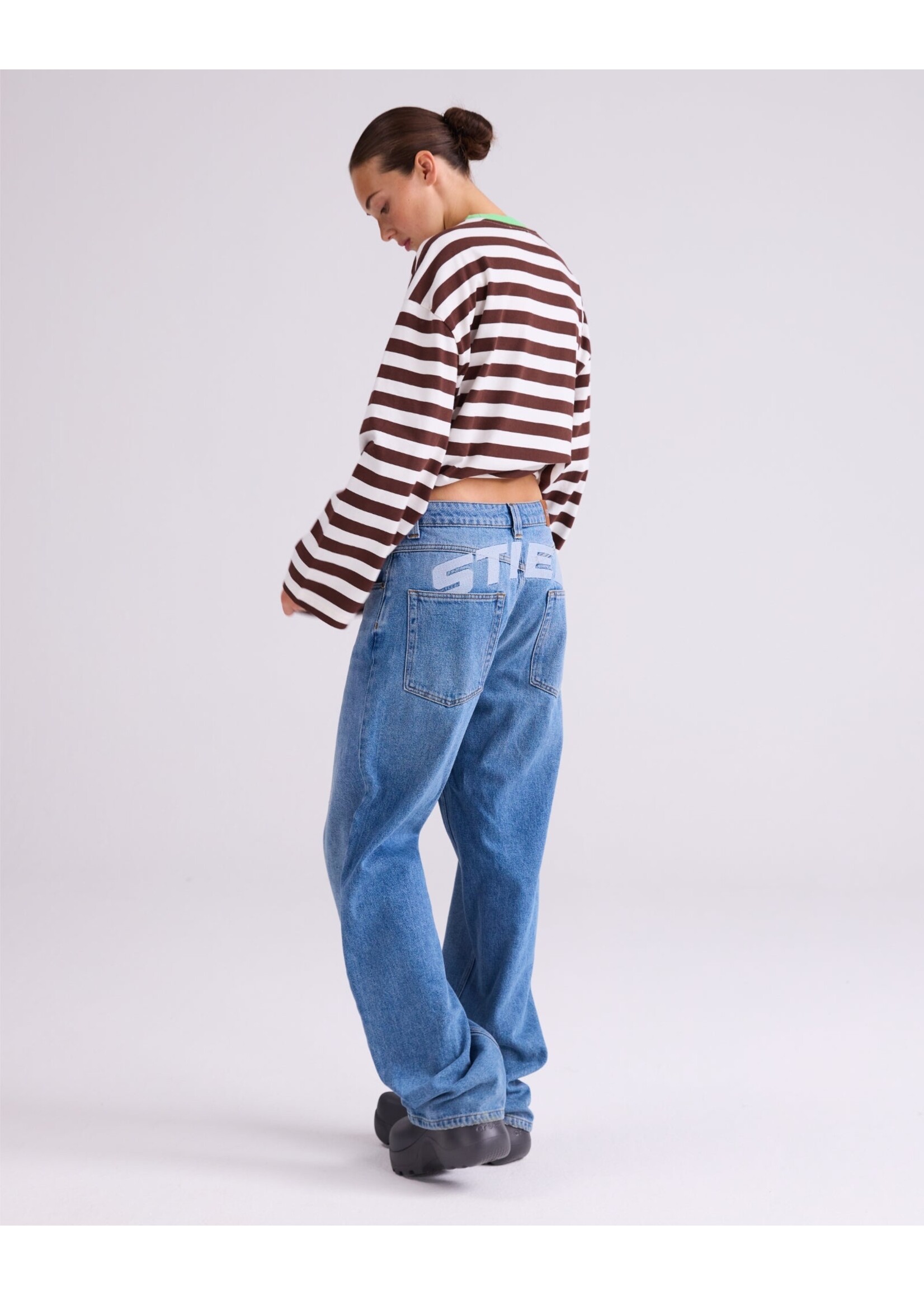 LOGO JEANS