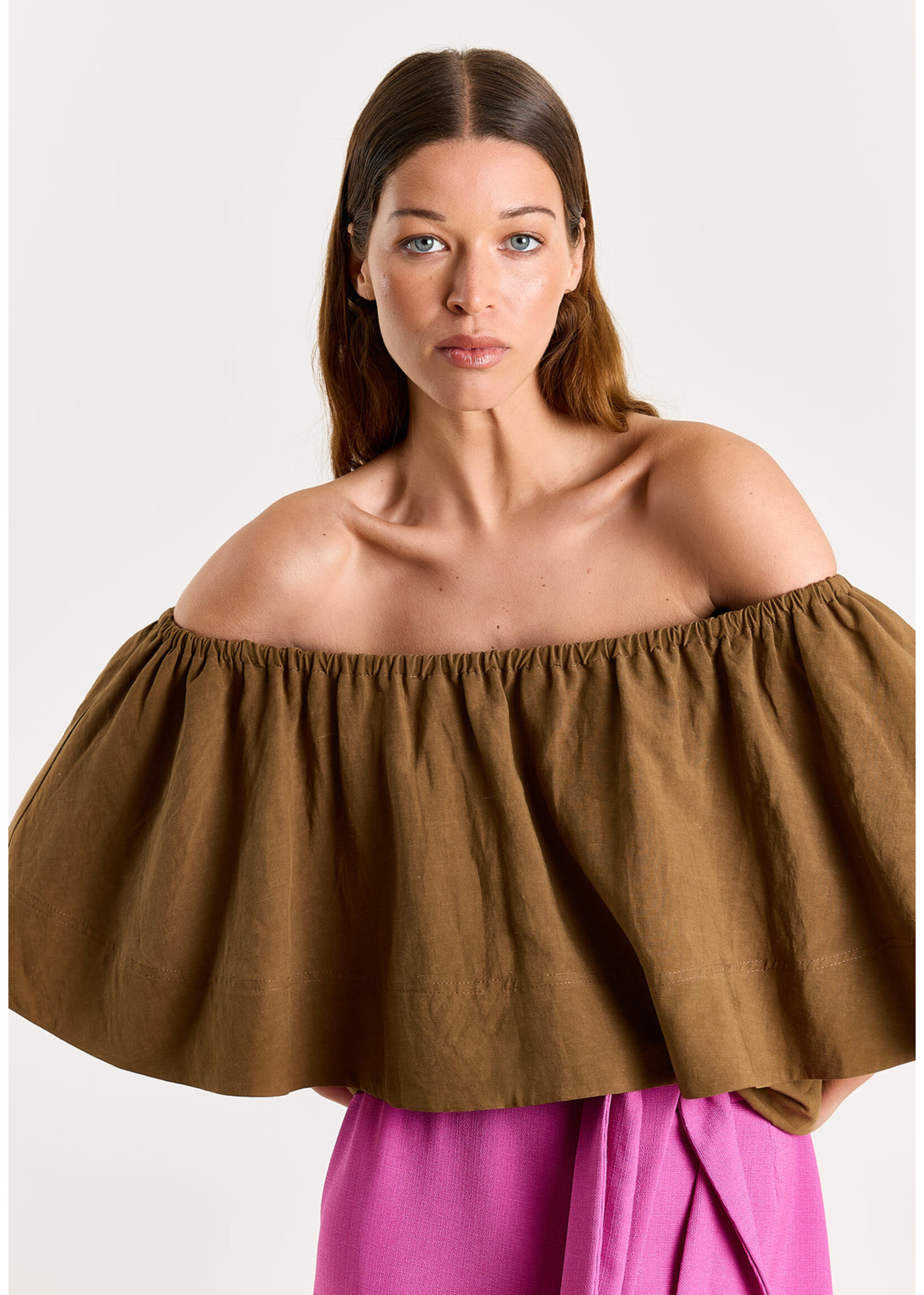 OFF SHOULDER BLOUSE
