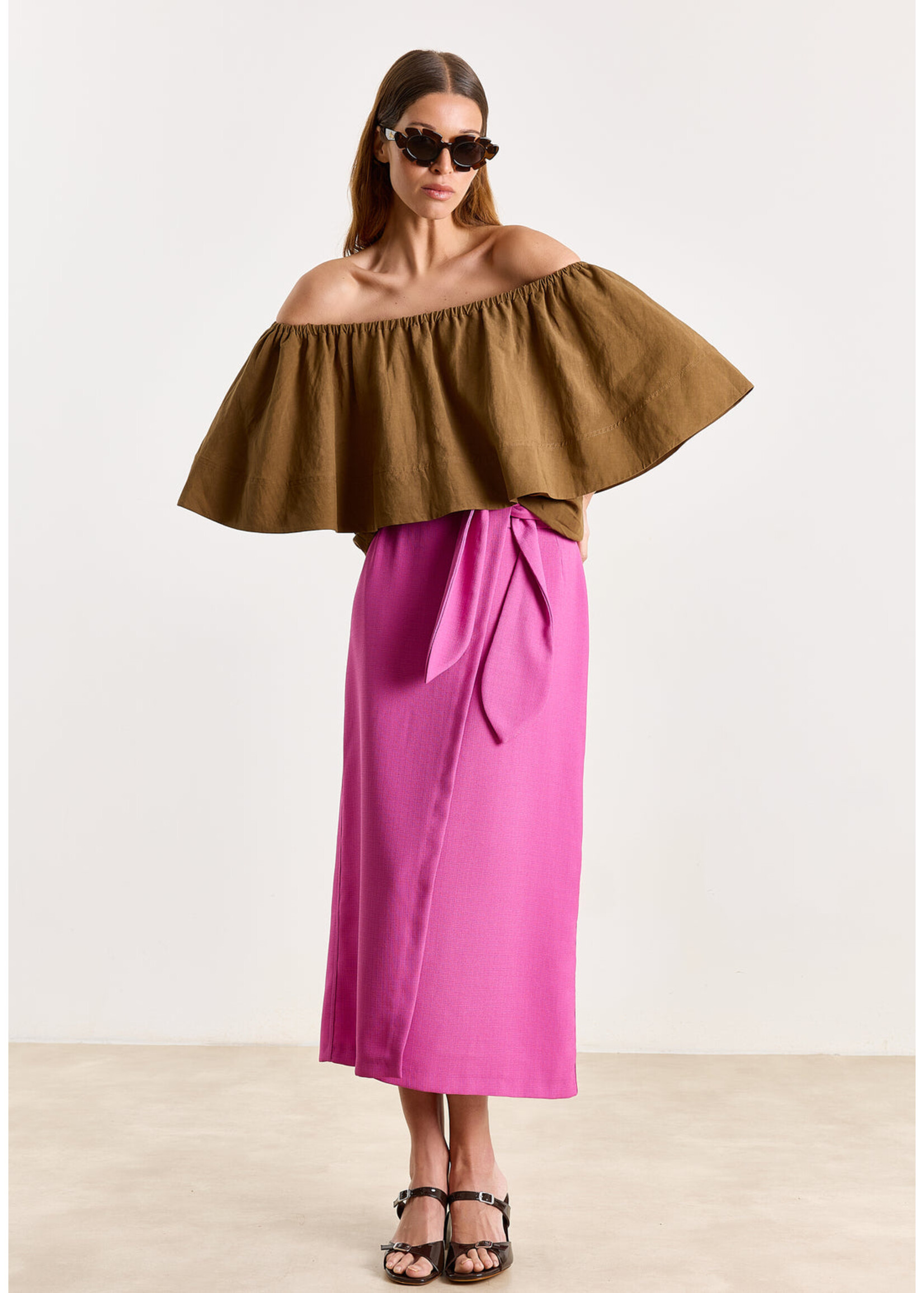 OFF SHOULDER BLOUSE