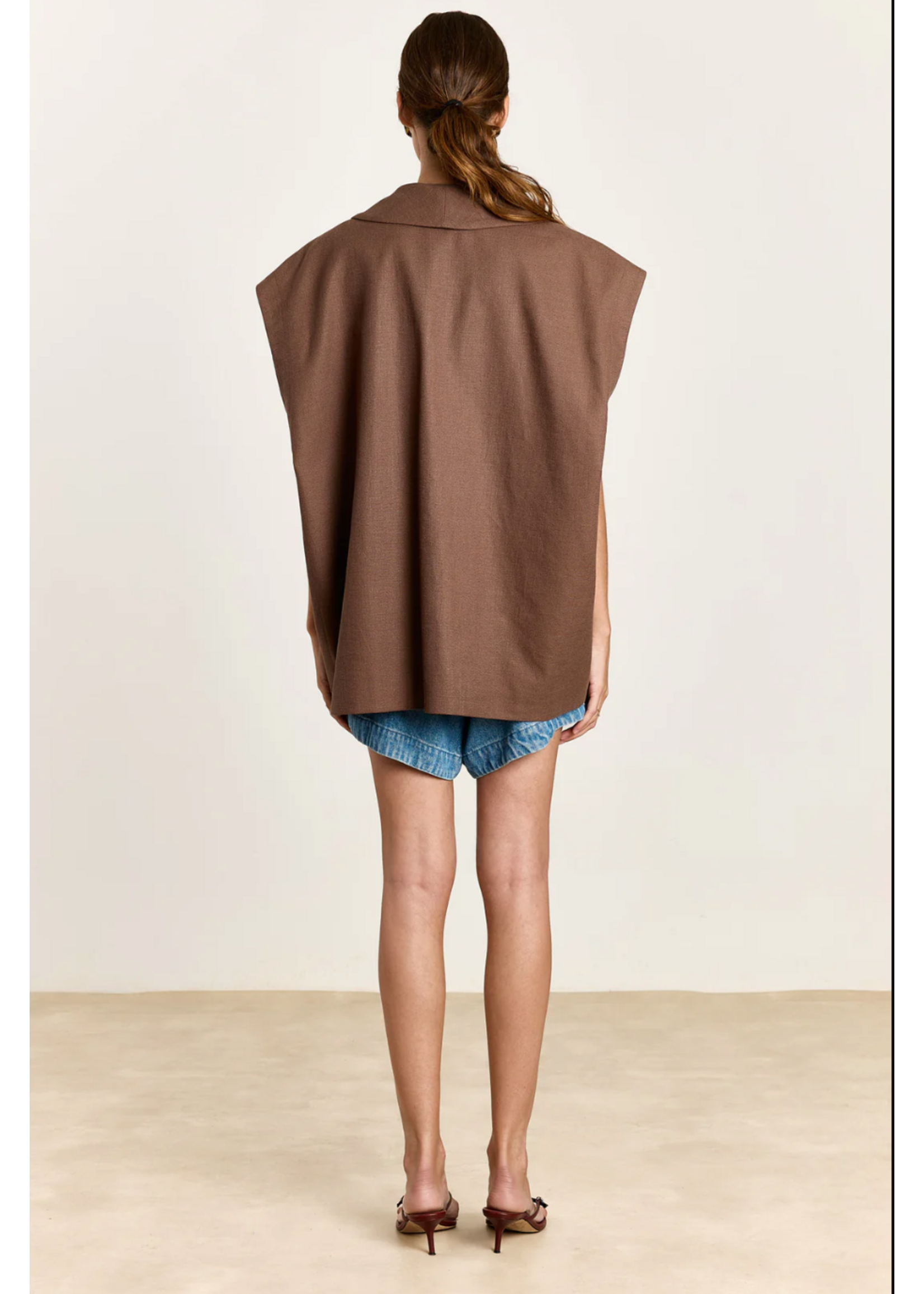 VEST