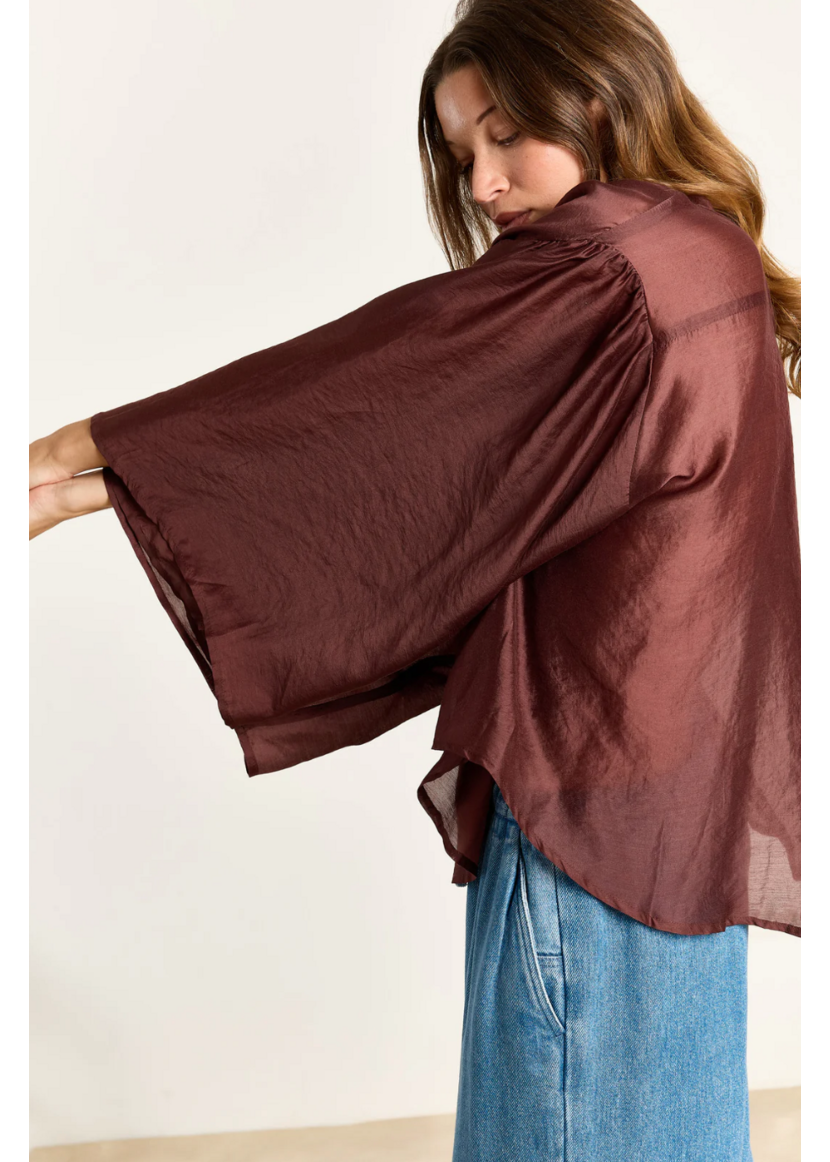 BLOUSE