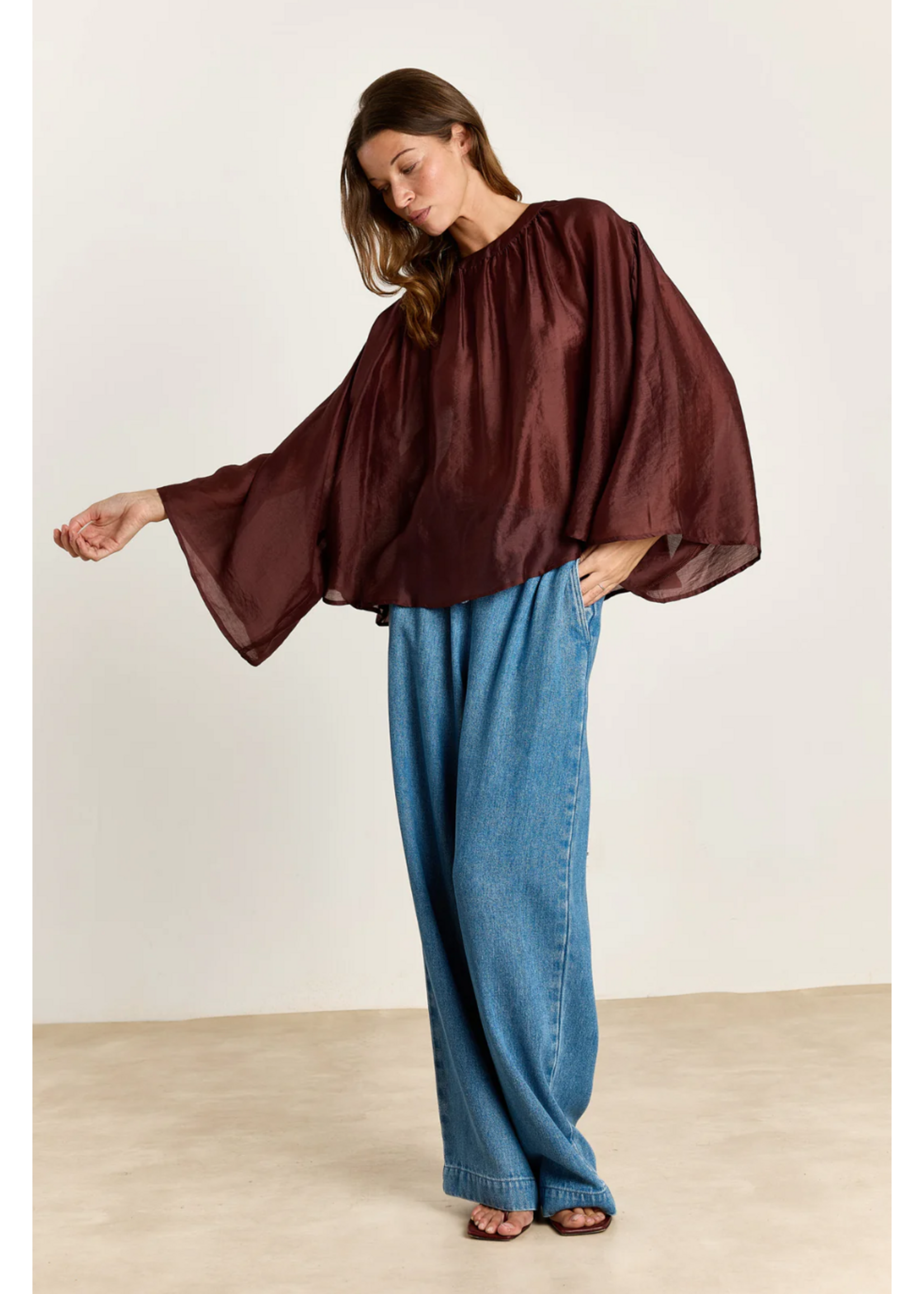 BLOUSE
