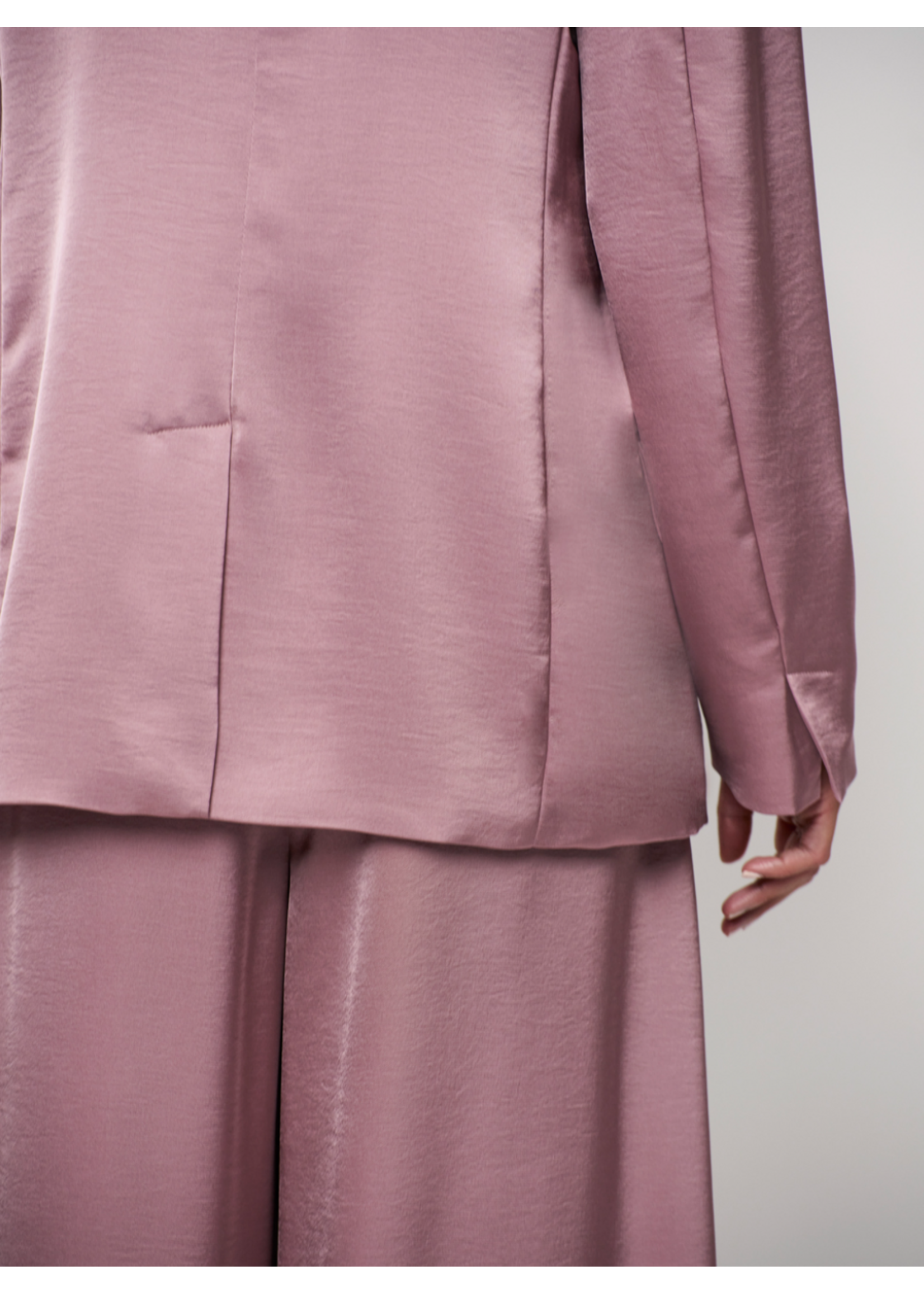 SATIN BLAZER
