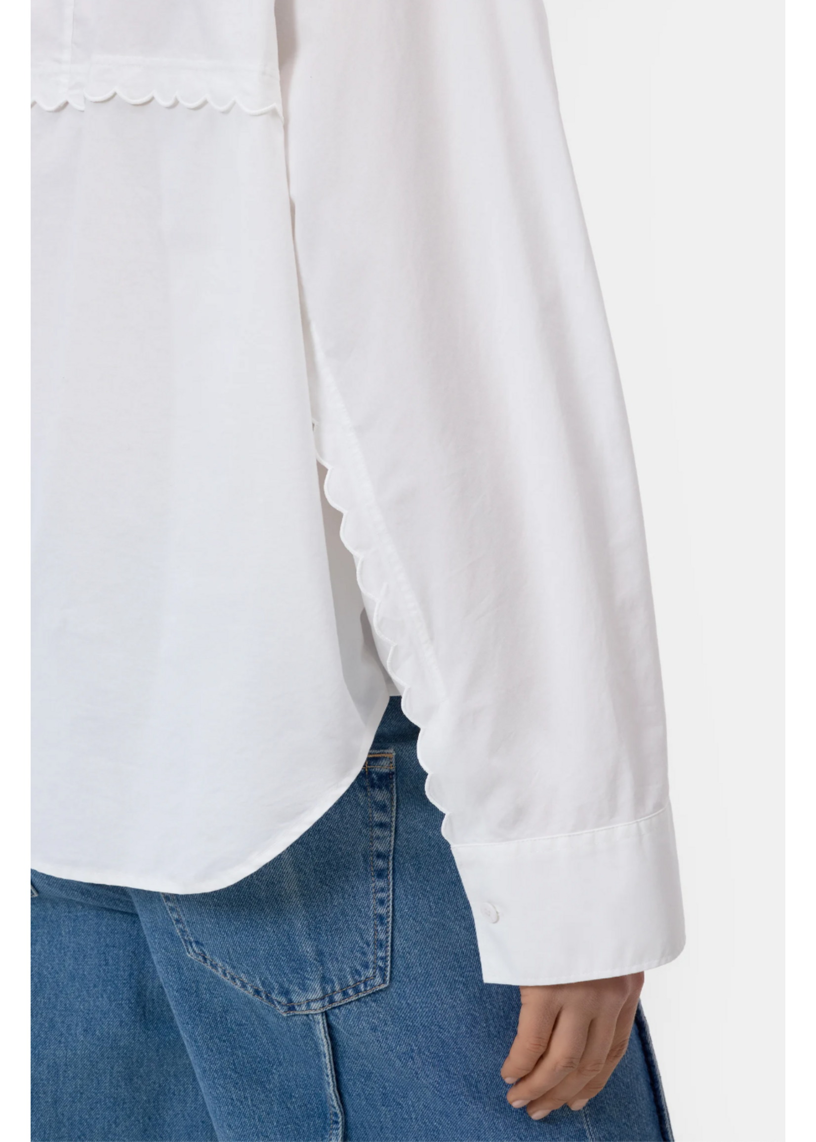 SCALLOP BLOUSE