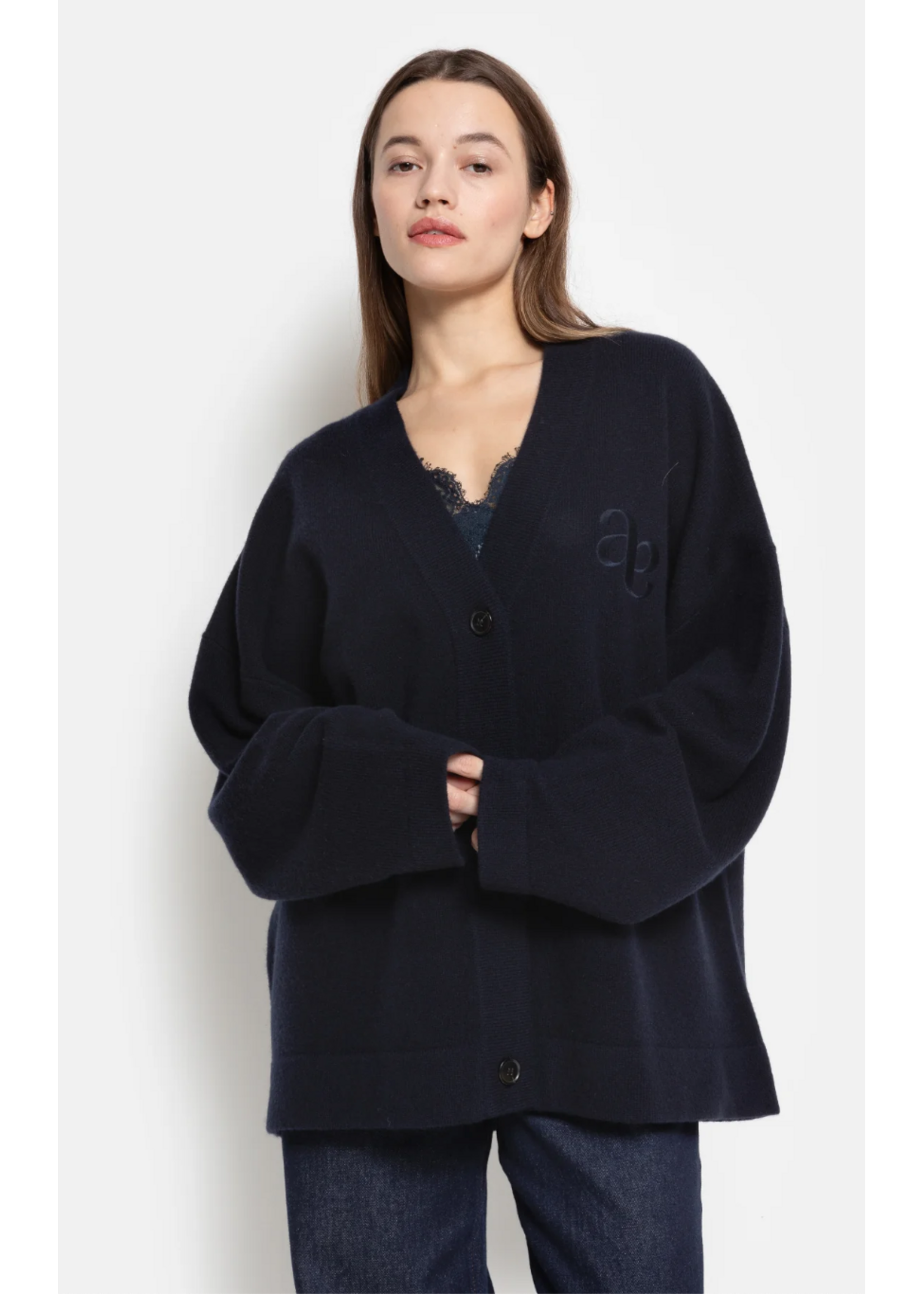 KNIT CARDIGAN