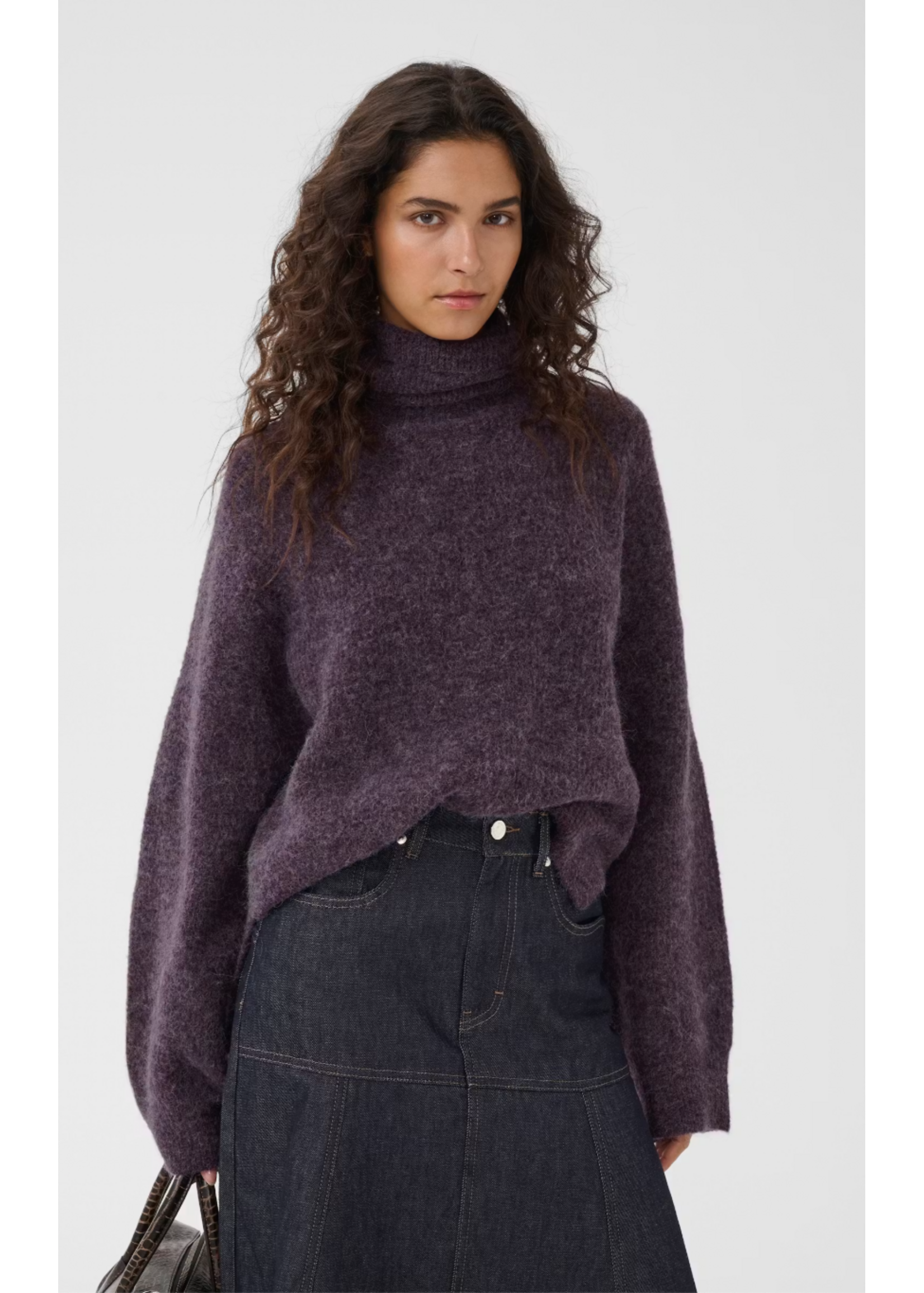 ROLLNECK KNIT