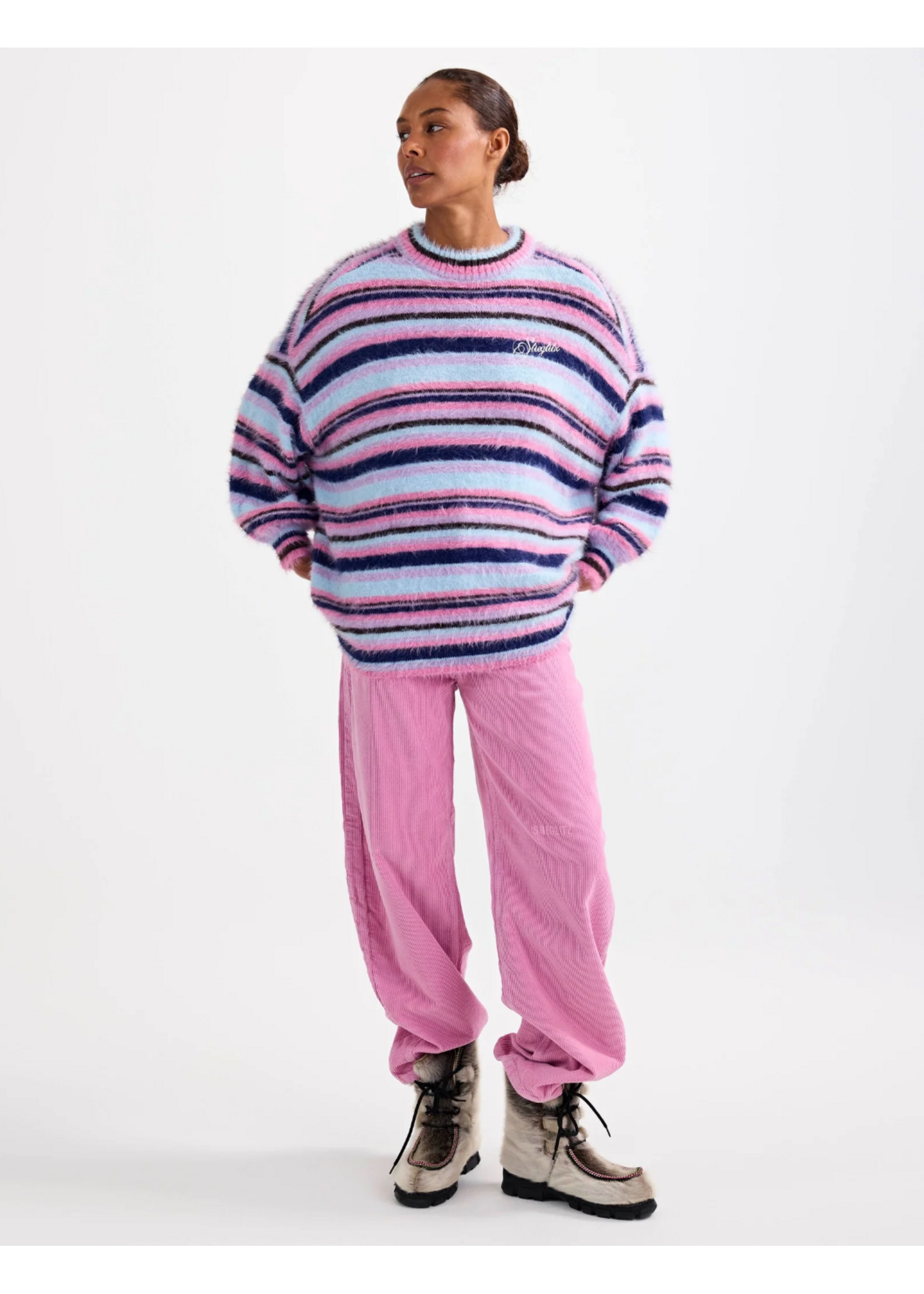 STRIPED KNIT