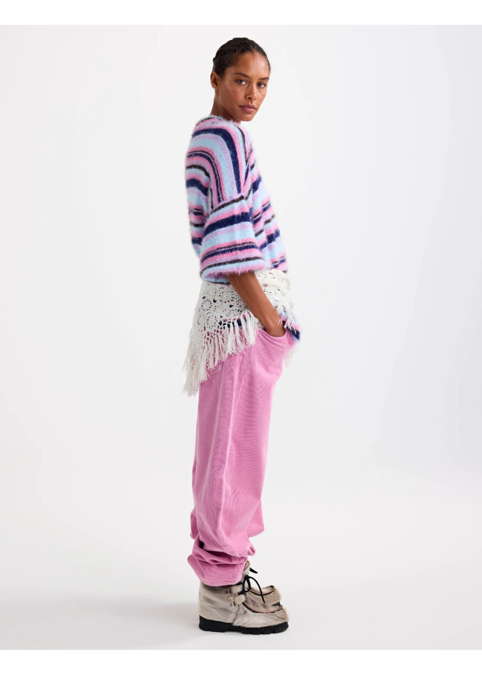 STRIPED KNIT