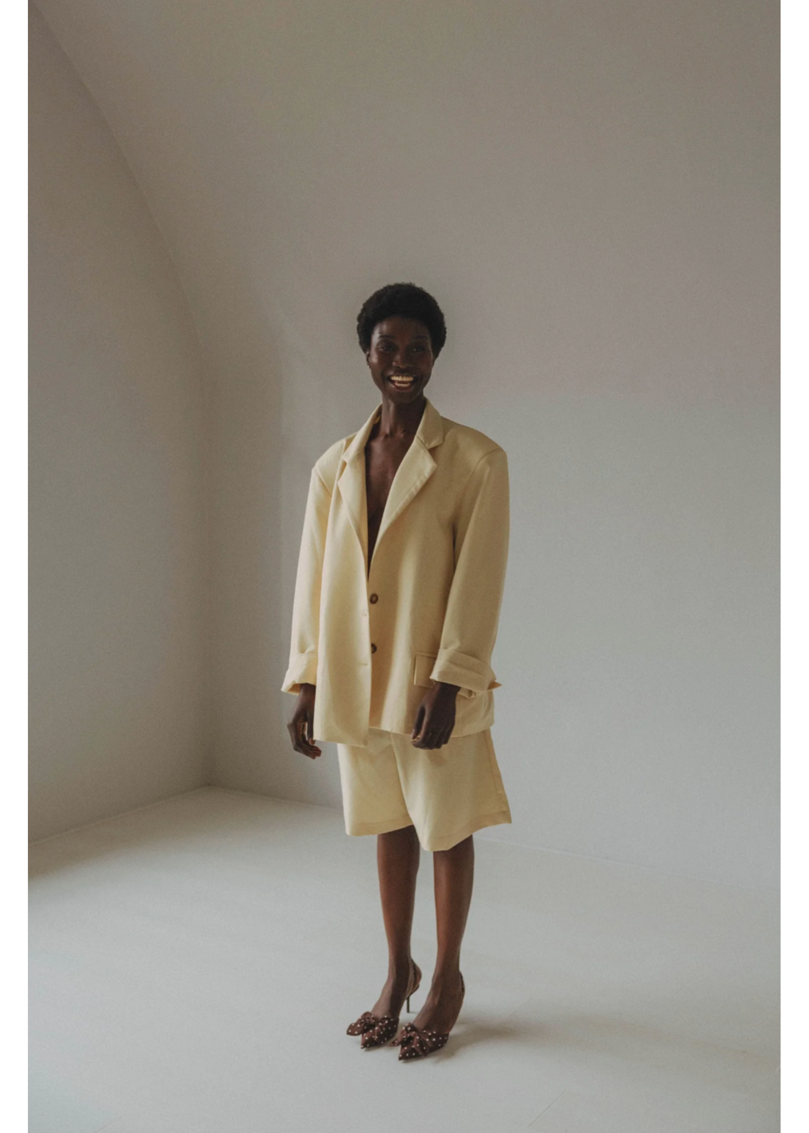 OVERSIZED BLAZER