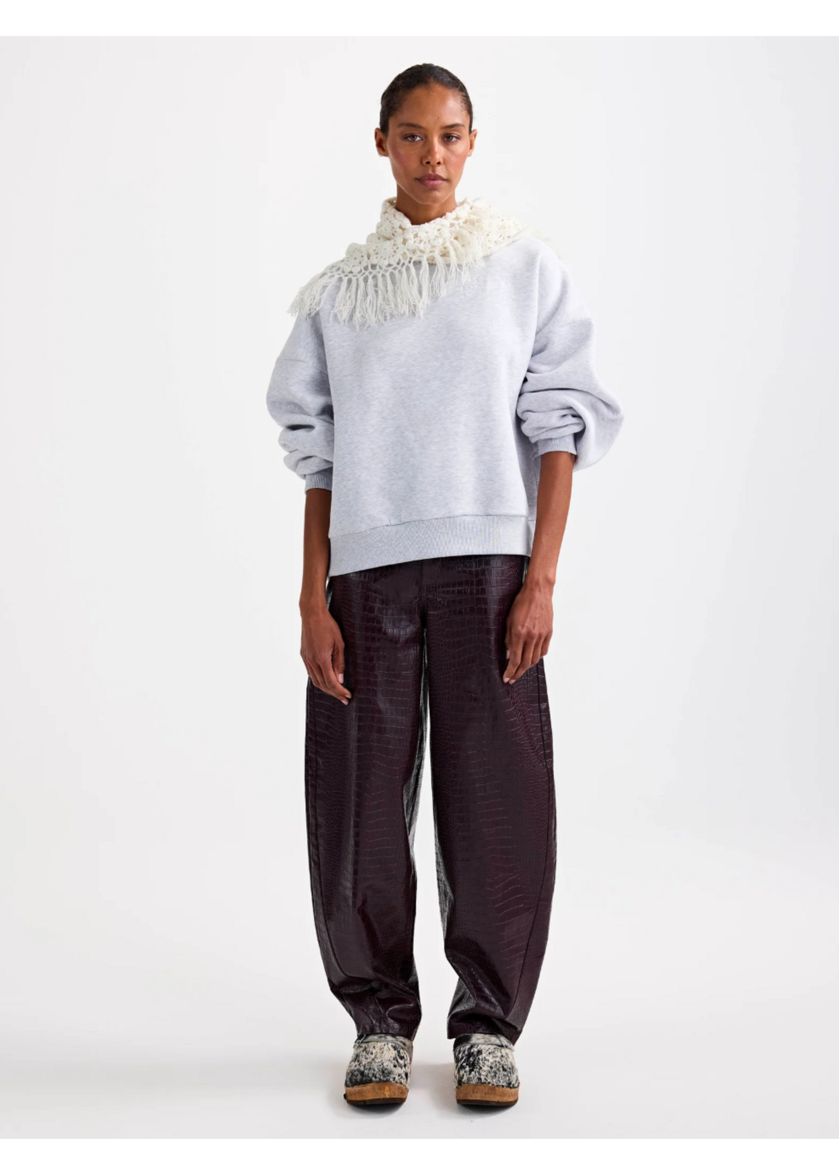 FAUX LEATHER BALLOON PANTS