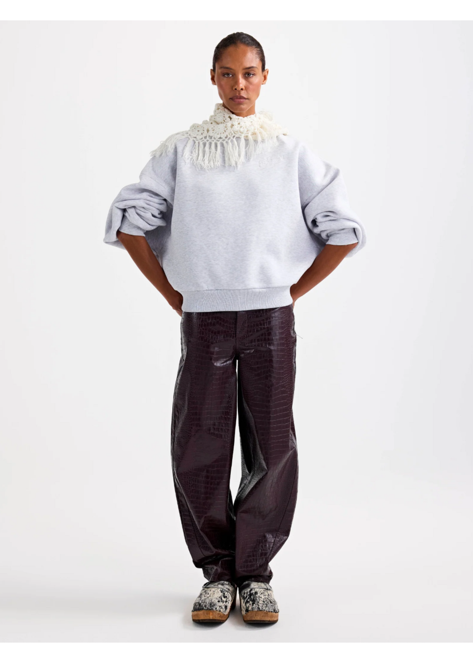 FAUX LEATHER BALLOON PANTS