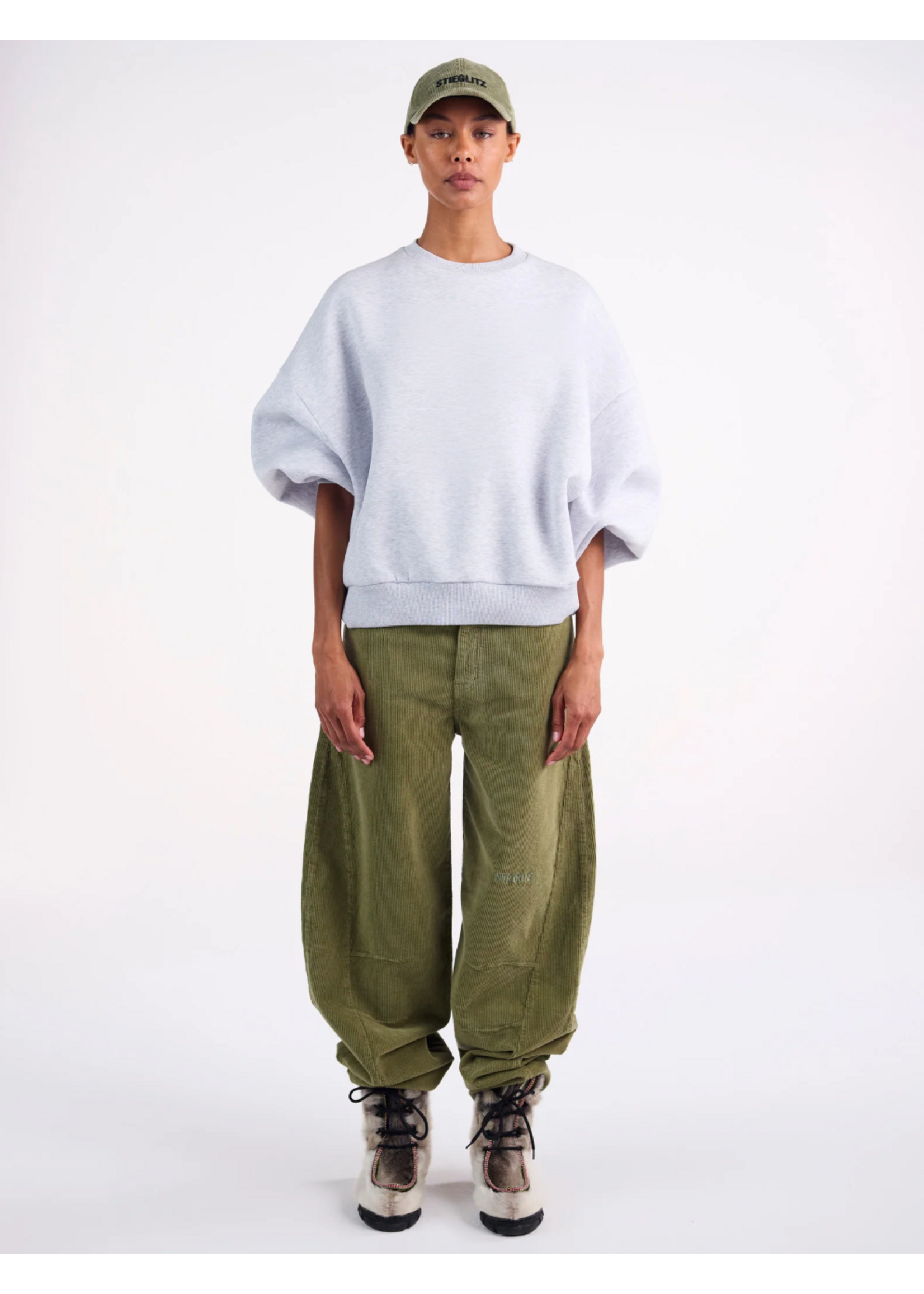 SWEATER WITH BACK LOGO
