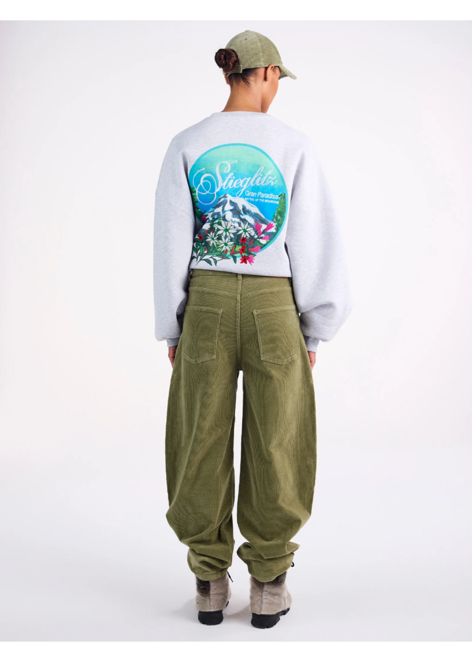 SWEATER WITH BACK LOGO