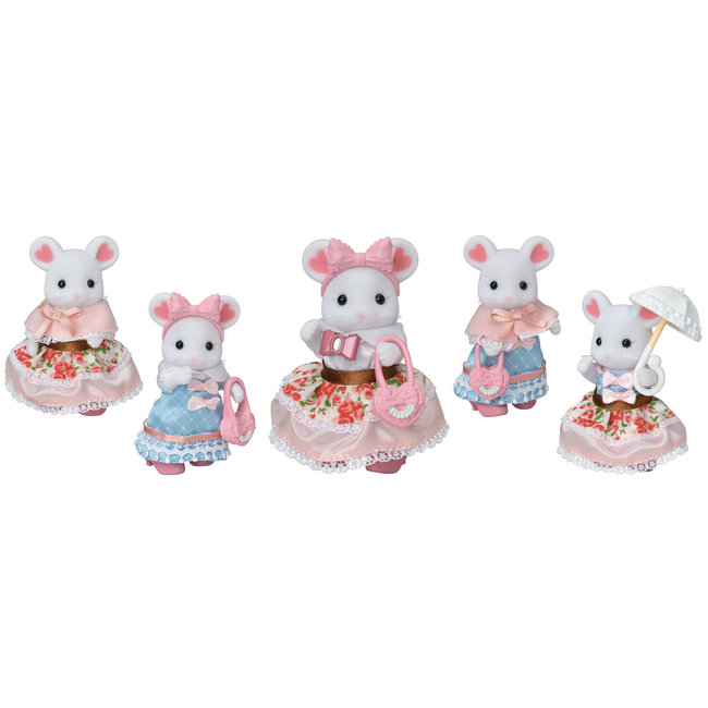 Sylvanian Families Fashion Playset- Marshmallow Muis