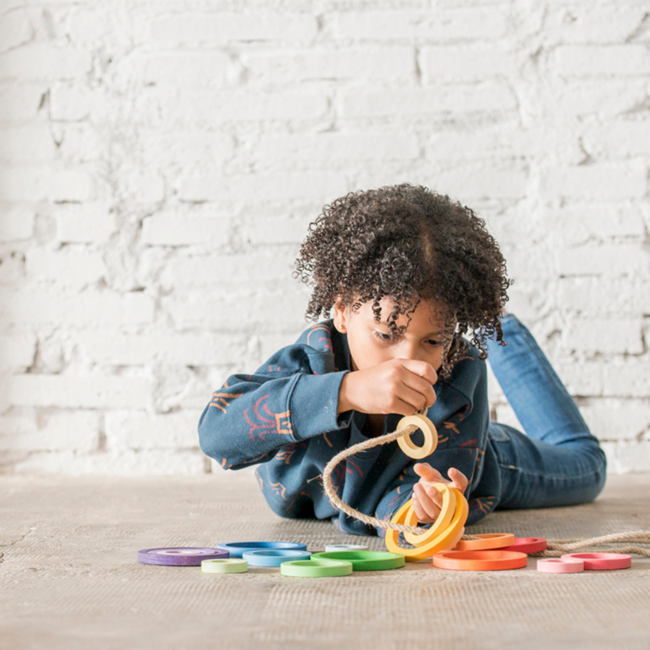 Grapat Grapat Houten speelgoed - Loose parts: Houten regenboogringen, 6 sets (Nest rings)