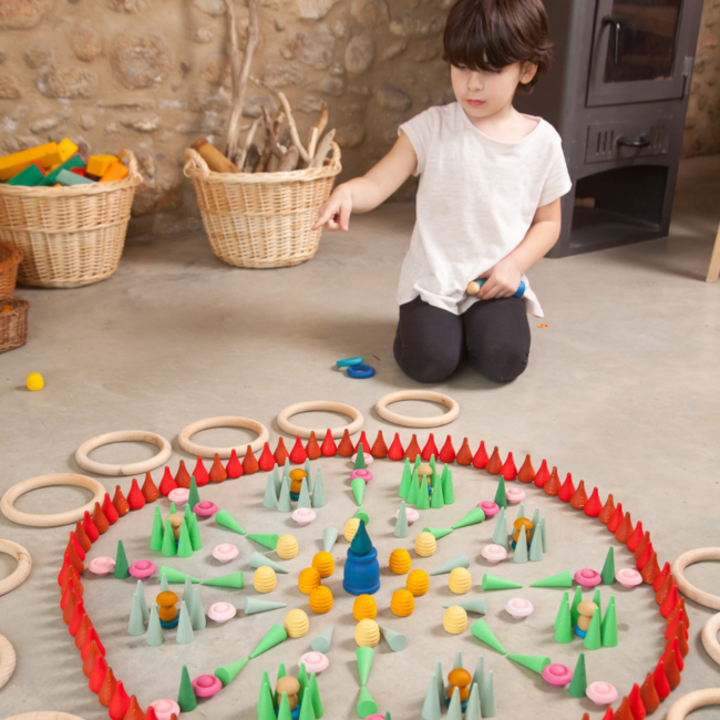 Grapat Houten kegels groen, 36st (Mandala small green cones)