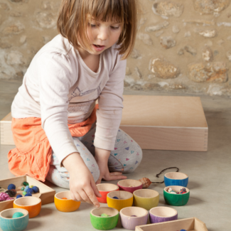 Grapat Houten bakjes gekleurd, 12st. (12 x bowls)