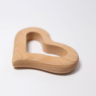 Grimms Babyspeelgoed - houten bijtring hart (smoothe heart) Grimms Babyspeelgoed - houten bijtring hart (smoothe heart)