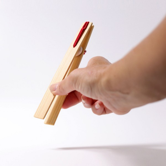 Grimms Houten speelgoed - Houten pincet (tweezer)