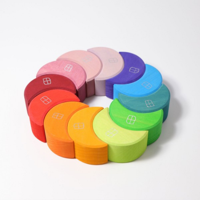 Grimms Houten speelgoed - stapelspel huisjes (pilling game moon houses)