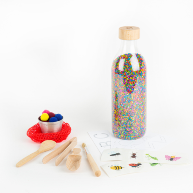 Petit Boum Sensorische fles - Sensory Bottle, Wow Touch bottle, gekleurd rijst met accessoires