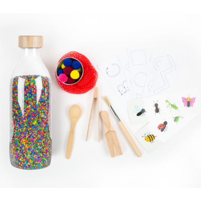 Petit Boum Sensorische fles - Sensory Bottle, Wow Touch bottle, gekleurd rijst met accessoires