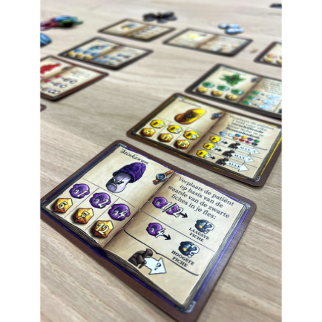 999 Games Spellen, Bordspellen - De Kwakzalvers van Kakelenburg: Het Duel