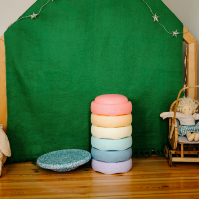 Stapelstein Stapelstein, Stapelstein® Winter Special Rainbow Set Pastel + board