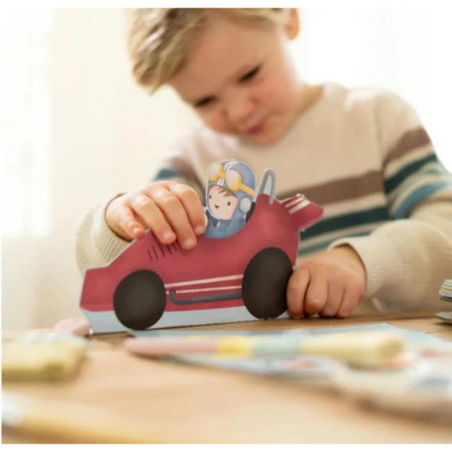 Little Dutch Jim's garage cut & play boek